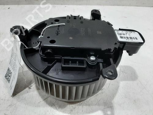 Used Heater blower motor LAND ROVER RANGE ROVER IV (L405) 3.0 SDV6 Hybrid 4x4 (340 hp) 30406934