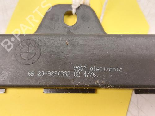 Antenna/Base BMW 3 (F30, F80) 330 e | BP26777084C140 