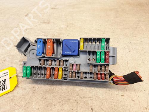 Used Fuse box Fuse box 29235483 29235483