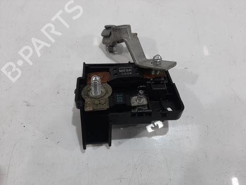 fuse-box-jaguar-i-pace-x590-2018-33987197 main image