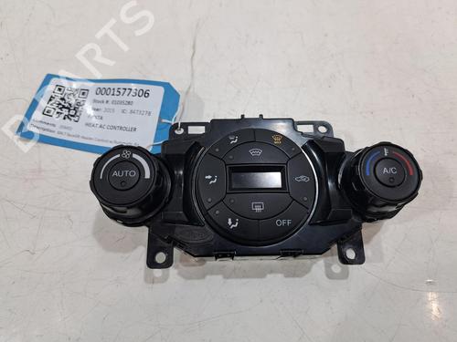 Climate control FORD FIESTA VI (CB1, CCN) 1.0 EcoBoost | BP30694778I5 - Image 2