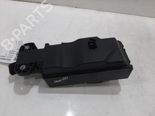 Used Fuse box JAGUAR I-PACE (X590) EV400 AWD (400 hp) 30324587