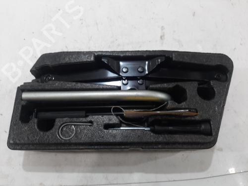 Reservehjul kit Reservehjul kit VW GOLF VII Variant (BA5, BV5) 1.6 TDI (105 hp) 36290167 36290167