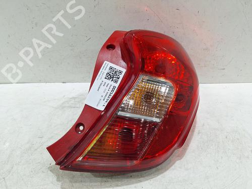 Feu arrière droit VAUXHALL VIVA (C16) 1.0 (75 hp) 32144739