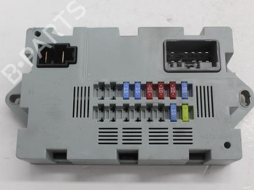 Used Fuse box LAND ROVER RANGE ROVER EVOQUE (L551) 2.0 D180 4x4 (180 hp) 31059032