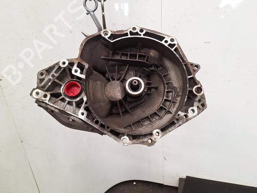 Used Gearbox Gearbox VAUXHALL CORSA Mk IV (E) (X15) 1.4 (90 hp) 35985835 35985835