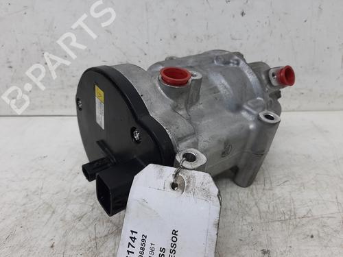 Used AC compressor TOYOTA YARIS CROSS (MXP_) 1.5 Hybrid (MXPJ10) (116 hp) 26757426