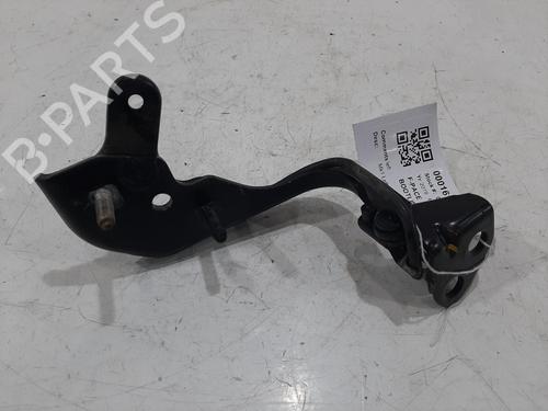 hingedoor-check-strap-jaguar-f-pace-x761-2015-31769165 main image