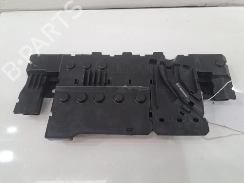 Used Fuse box LAND ROVER RANGE ROVER IV (L405) 4.4 SDV8 4x4 (340 hp) 29349133