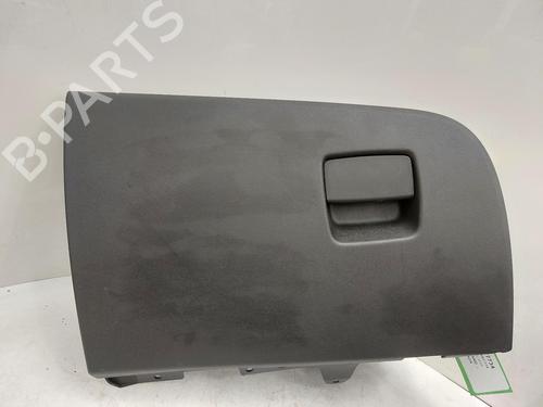 Used Glove box Glove box 26767379 26767379
