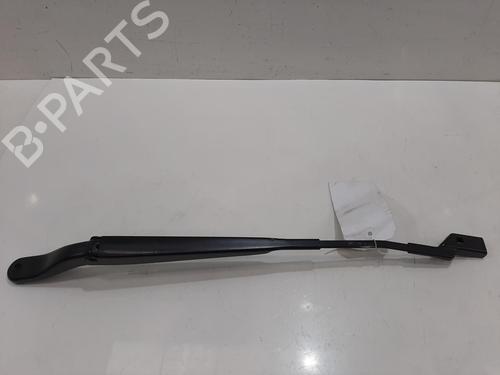 Used Front windshield wiper arm Front windshield wiper arm PEUGEOT 208 II (UB_, UP_, UW_, UJ_) 1.2 Hybrid 100 (101 hp) 26757704 26757704
