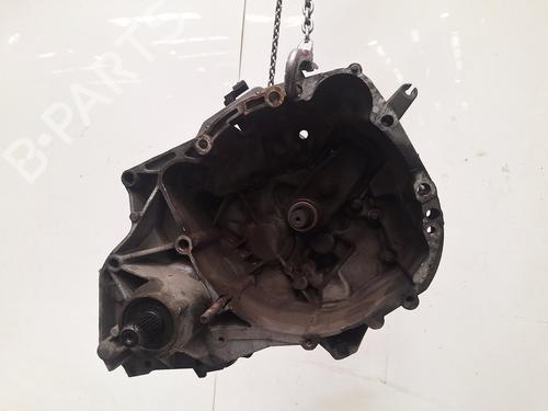 Versnellingsbak Versnellingsbak DACIA SANDERO II 1.2 (75 hp) 37400518 37400518