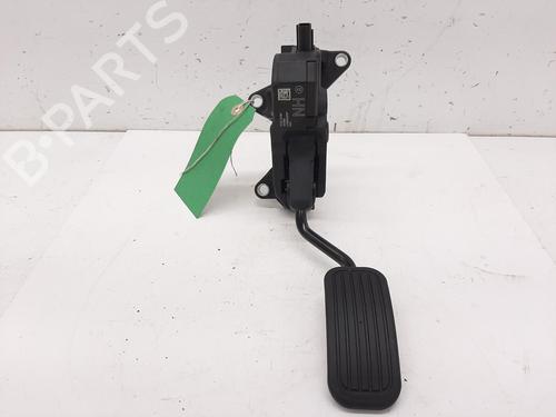 Pedal Pedal TOYOTA COROLLA Hatchback (_E21_, _EA1_, _EH1_) 1.8 Hybrid (ZWE211, ZWE219) (122 hp) 33839212 33839212