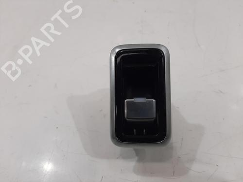 BP31999146I30 main image