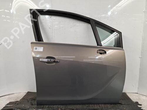 Used Right front door Right front door 38447223 38447223