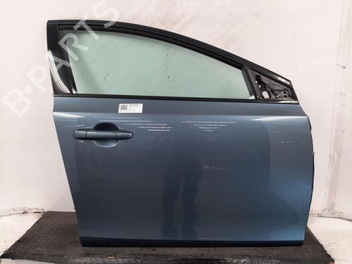 right-front-door-volvo-v40-cross-country-526-2012-2013-2014-2015-2016-2017-2018-2019-32503506 main image