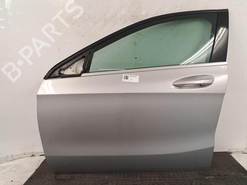 Used Left front door Left front door MERCEDES-BENZ A-CLASS (W176) A 180 (176.042) (122 hp) 33318548 33318548