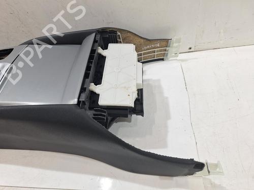 Middle console BMW 5 (G30, F90) 530 e Plug-in Hybrid | BP32422732I22