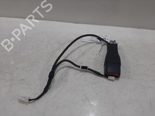 Engache cinturón Engache cinturón TOYOTA HIGHLANDER (GSU7_, AXUH7_, TXUA7_) 2.5 Hybrid AWD (AXUH78) (246 hp) 33940185 33940185