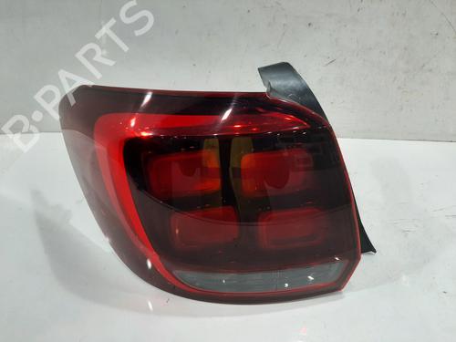 Farolim esquerdo DACIA SANDERO II 1.0 SCe 75 (B8JC, B8JD, B8NC) (73 hp) 31059520