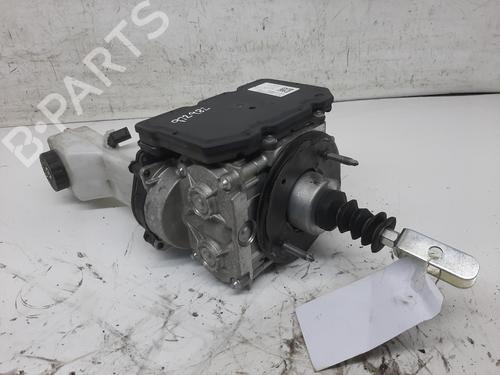 Used Brake master cylinder JAGUAR I-PACE (X590) EV400 AWD (400 hp) 29235851