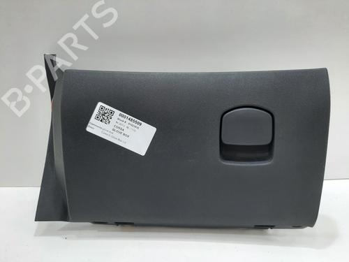 Used Glove box VAUXHALL CORSA Mk III (D) (S07) 1.2 i 16V (L08) (86 hp) 28039990