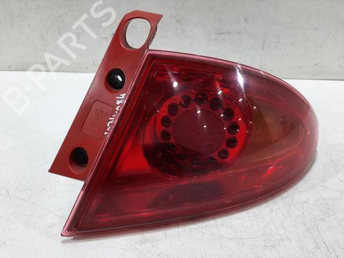 Used Right taillight SEAT LEON (1P1) 1.2 TSI (105 hp) 30496455