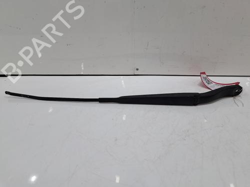 front-windshield-wiper-arm-renault-clio-iii-br01-cr01-2005-2006-2007-2008-2009-2010-2011-2012-2013-2014-40491639 main image