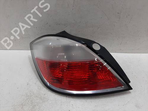 Used Left taillight VAUXHALL ASTRA Mk V (H) (A04) 1.4 (L48) (90 hp) 32503209