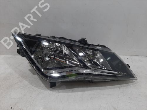 Phare droit SEAT LEON (5F1) 1.0 TSI (115 hp) 31033236