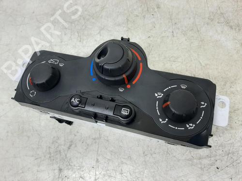climate-control-nissan-nv250-van-x61-2019-26796899 main image