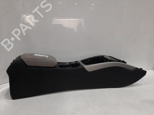 Used Middle console Middle console 26744601 26744601