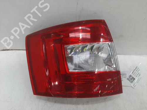Used Left taillight SKODA OCTAVIA III Combi (5E5, 5E6) 1.6 TDI (110 hp) 26852777