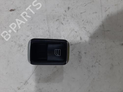 switch-mercedes-benz-b-class-sports-tourer-w246-w242-2011-2012-2013-2014-2015-2016-2017-2018-34534076 main image