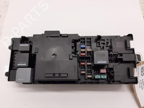 Used Fuse box LAND ROVER RANGE ROVER SPORT II (L494) 2.0 P400e PHEV 4x4 (404 hp) 26745784