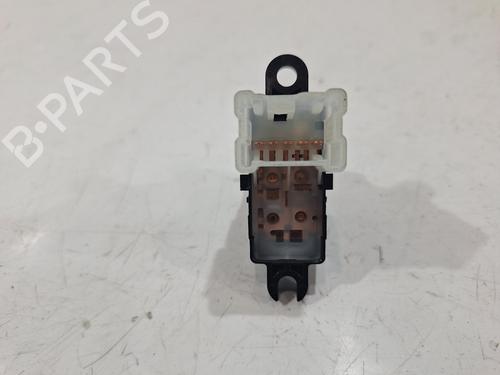 Switch NISSAN JUKE (F16_) 1.0 | BP31628280I30