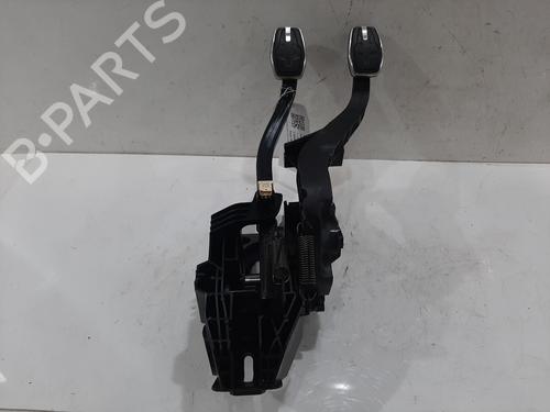 Pedal BMW 2 Gran Coupe (F44) 218 i (140 hp) 31208112