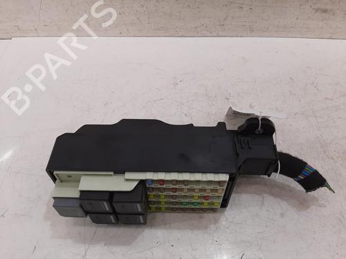 Used Fuse box Fuse box 33466953 33466953
