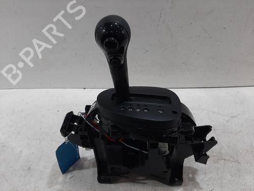 Used Gear lever NISSAN JUKE (F15) 1.6 (117 hp) 31965109