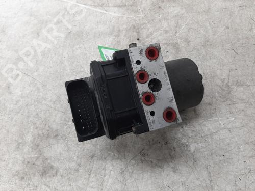 Used ABS pump FORD MONDEO III Turnier (BWY) 1.8 16V (125 hp) 26765319