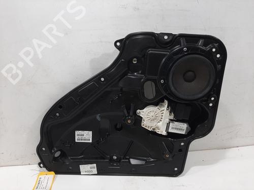 Alzavetro posteriore destra VW GOLF VI (5K1) 1.4 TSI (122 hp) 30812959