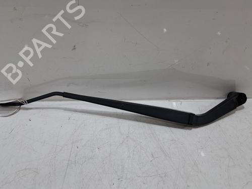 Used Front windshield wiper arm Front windshield wiper arm 39106375 39106375