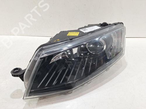 Used Left headlight SKODA OCTAVIA III (5E3, NL3, NR3) 2.0 TDI RS (184 hp) 31999388