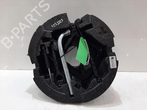 Used Jack Kit Jack Kit SKODA OCTAVIA III (5E3, NL3, NR3) 1.4 TSI (150 hp) 36594415 36594415