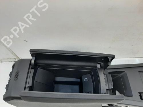 Middle console PEUGEOT 308 SW III (FC_, FJ_, FR_, F4_, FN_) BlueHDi 130 (FCYHZL, FCYHZT) | BP28053216I22 