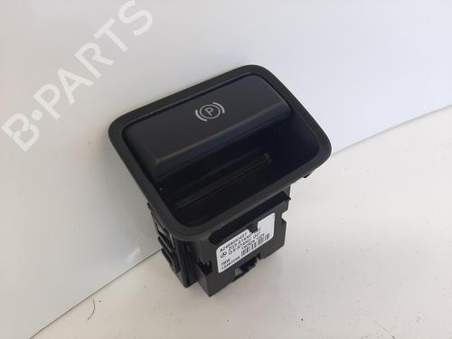 Used Hand brake MERCEDES-BENZ GLA-CLASS (X156) GLA 180 (156.942) (122 hp) 26766613