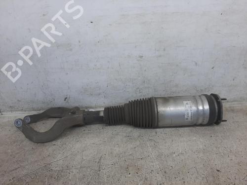Used Left front shock absorber LAND ROVER DISCOVERY V (L462) 2.0 Sd4 4x4 (241 hp) 26775030