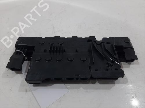 Sikringsdose LAND ROVER RANGE ROVER IV (L405) 4.4 SDV8 4x4 (340 hp) 29417604