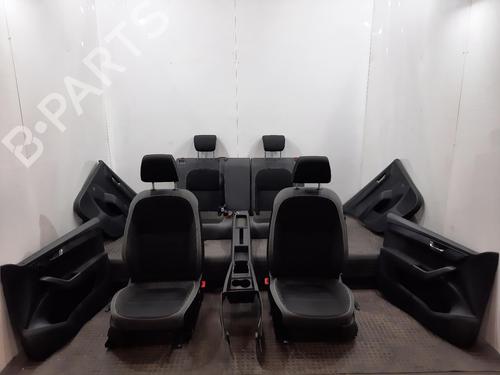 Ensemble sièges SKODA FABIA III (NJ3) 1.0 (60 hp) 31033093