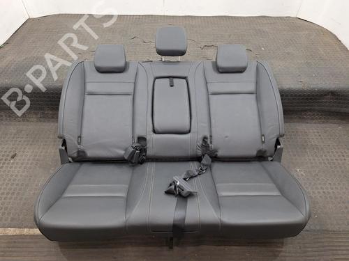 Sedile posteriore (2a fila) Sedile posteriore (2a fila) 39176713 39176713